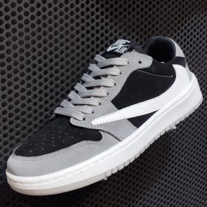 نایک ترابیس|Nike Trabis